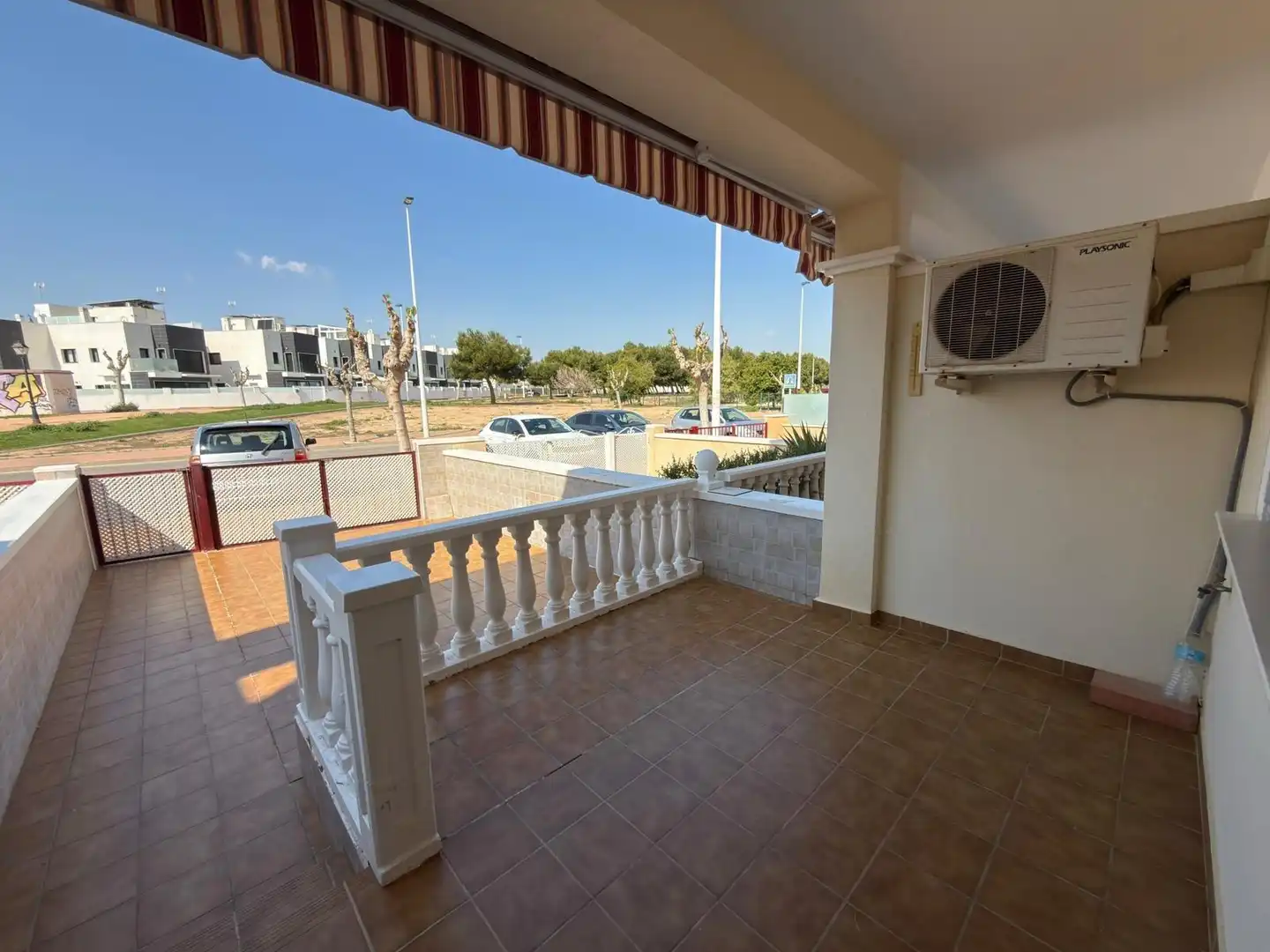 Casa a schiera con piscina in vendita a Los Peñascos - El Salero - Los Imbernones, imagen 3