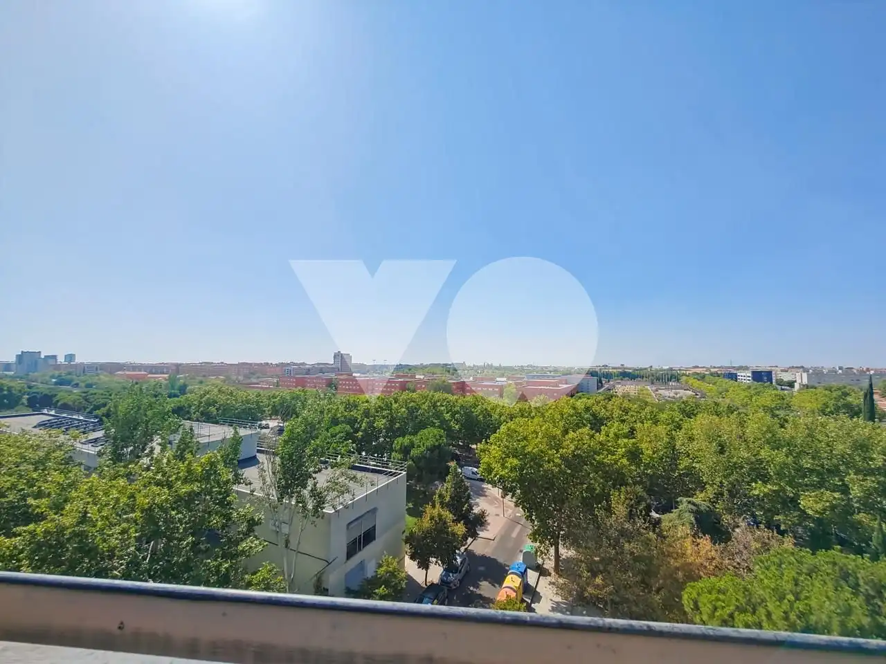 Vista exterior de Dúplex en venta en Alcorcón con Aire acondicionado, Calefacción y Parquet