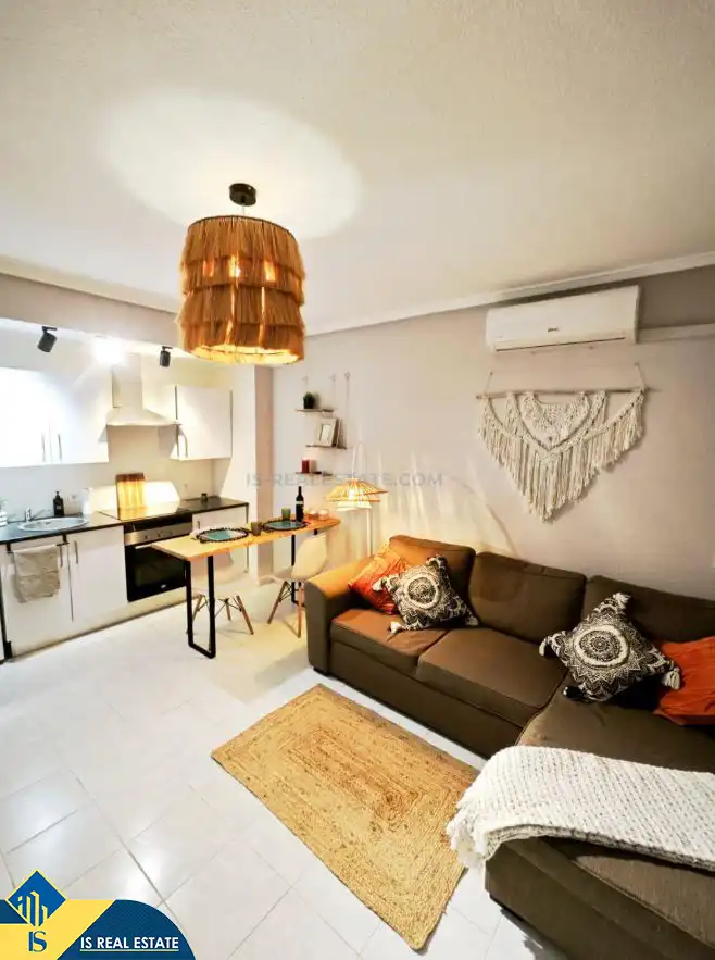 Wohnzimmer von Wohnung zum Verkauf in Torrevieja mit Klimaanlage, Heizung und Terrasse