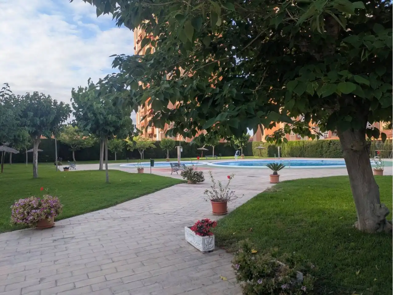 Schwimmbecken von Wohnung zum Verkauf in Alicante / Alacant mit Klimaanlage, Balkon und Gemeinschaftspool