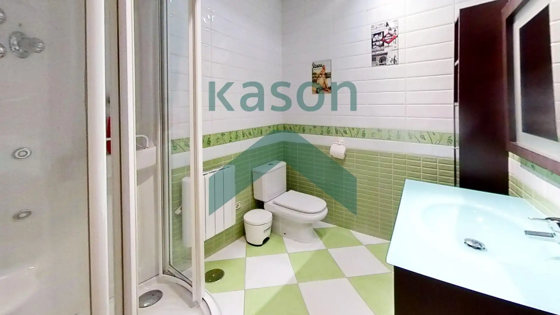 Bathroom of Study for sale in Madrid  with Heating and Furnished