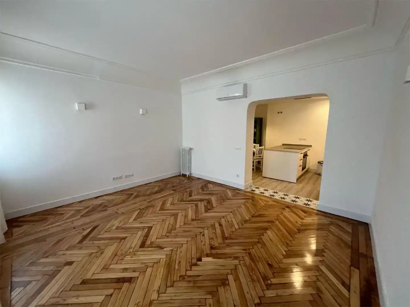 Sala d'estar de Pis de lloguer en Madrid amb Aire condicionat, Parquet i Moblat