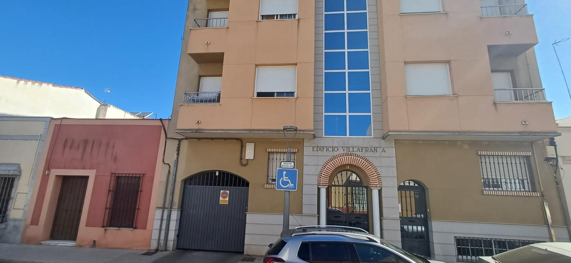 Außenansicht von Wohnung zum verkauf in Almendralejo mit Heizung und Abstellraum