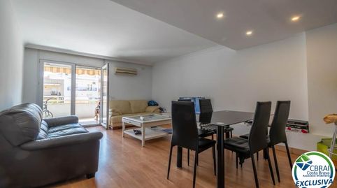 Foto 3 de Apartamento en venta en Salatar, Roses