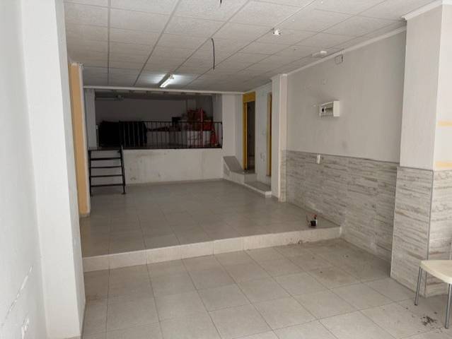 Local comercial en Alquiler en Calle Santa Justa en Orihuela ciudad