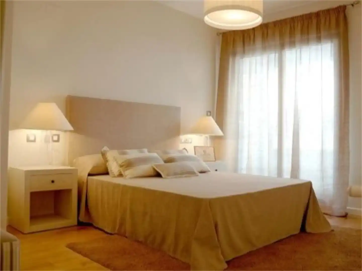 Habitación de Piso en venta en Lucillos con Aire acondicionado y Amueblado