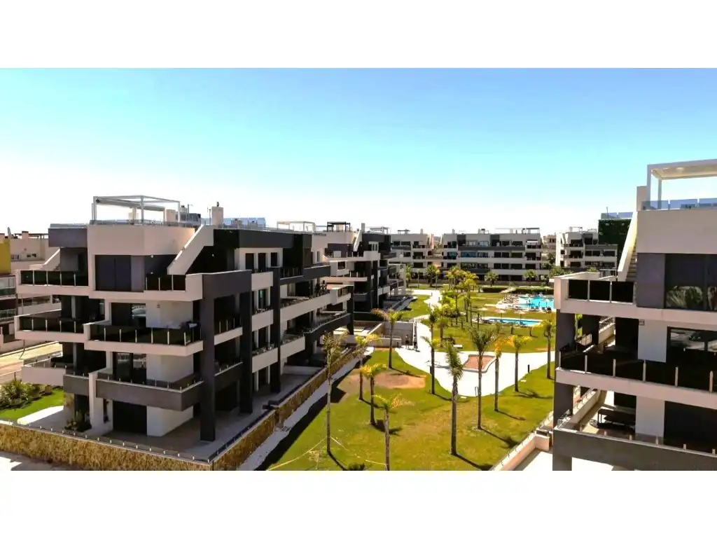 Apartment mit Pool zum Verkauf in Calle Salustiana, Urbanization La Mirada