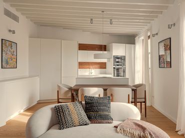 Apartament amb balcó en venda a Centre