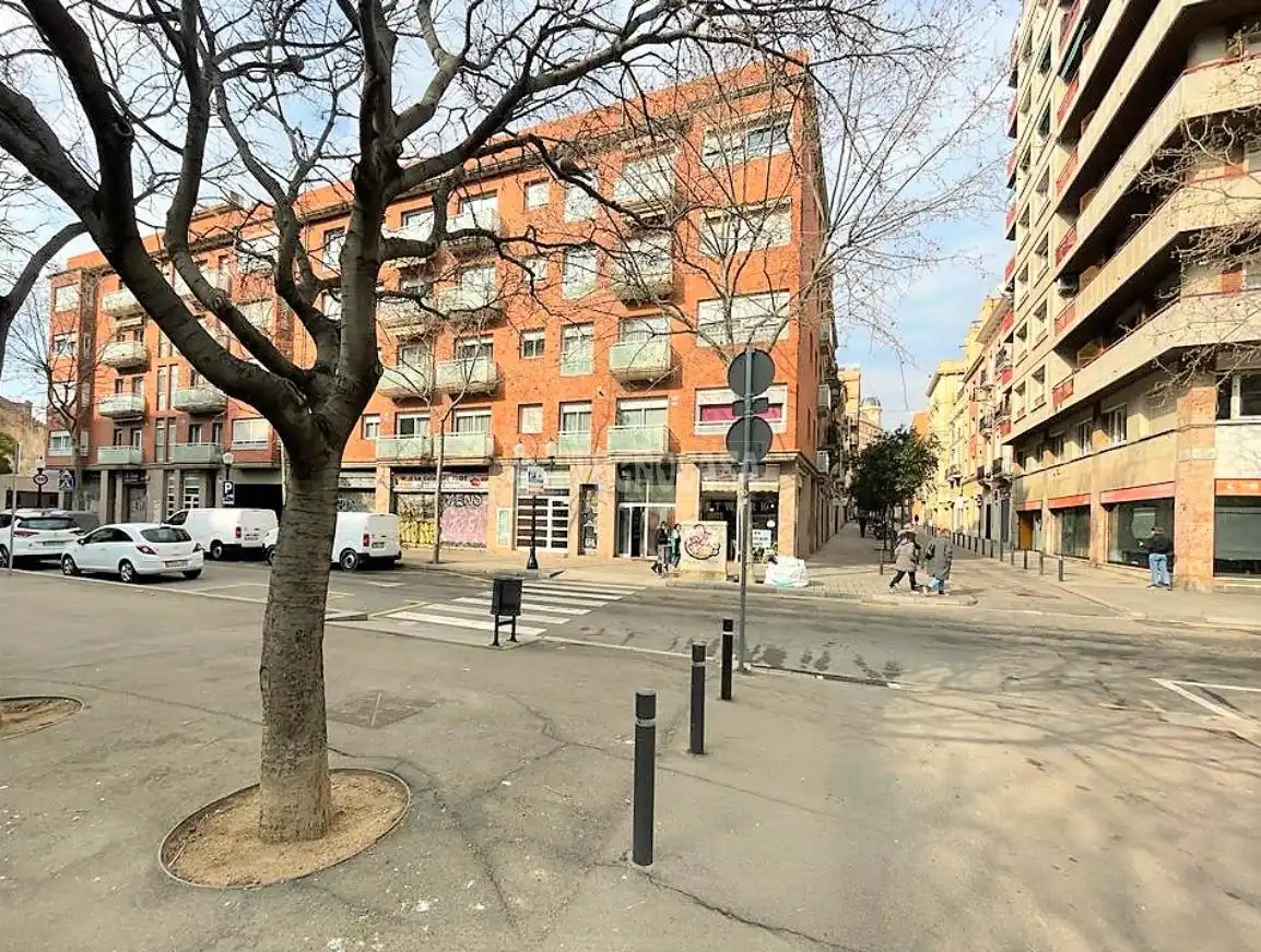 Außenansicht von Wohnung zum Verkauf in Barcelona