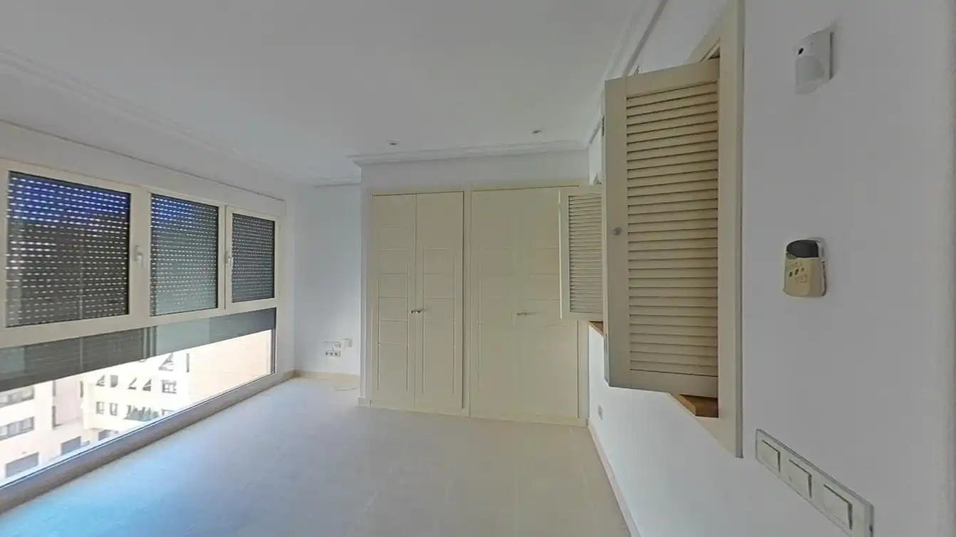 Bedroom of Flat for sale in Madrid  with Storage room, Swimming Pool and Oven