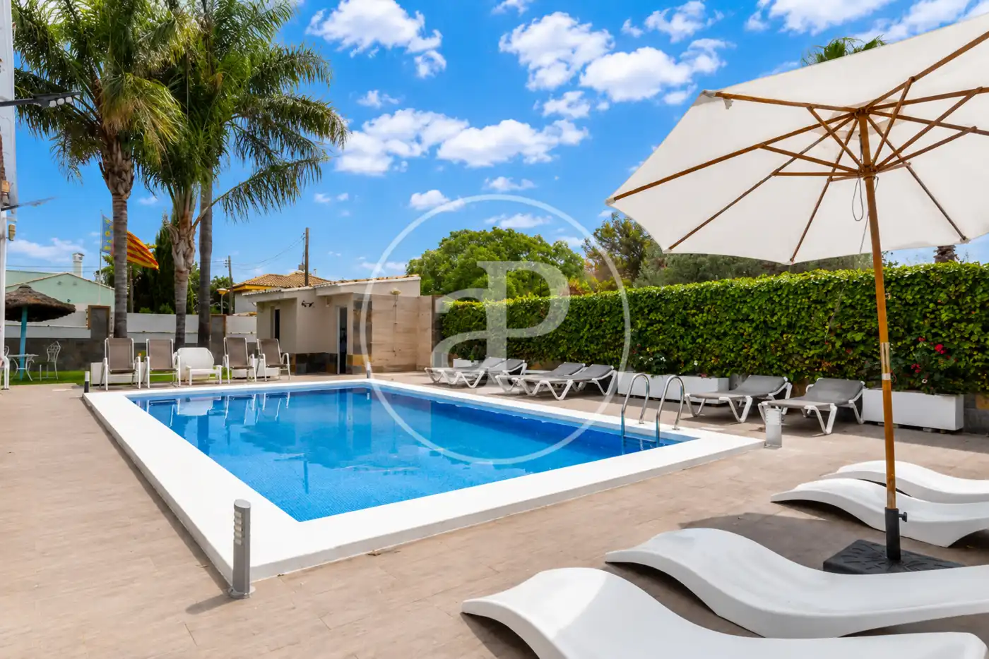 Piscina de Casa o chalet de alquiler en Bétera con Aire acondicionado, Calefacción y Jardín privado
