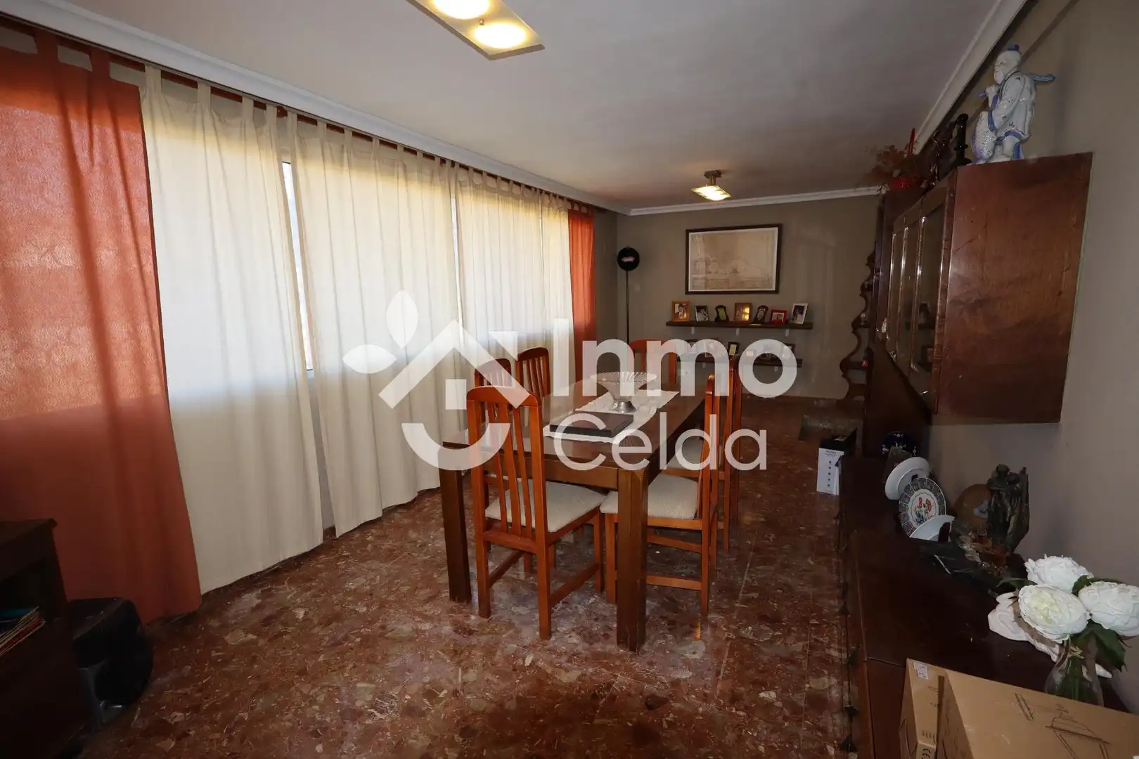 Sala de estar de Casa o chalet en venta en Chiva con Aire acondicionado, Calefacción y Jardín privado