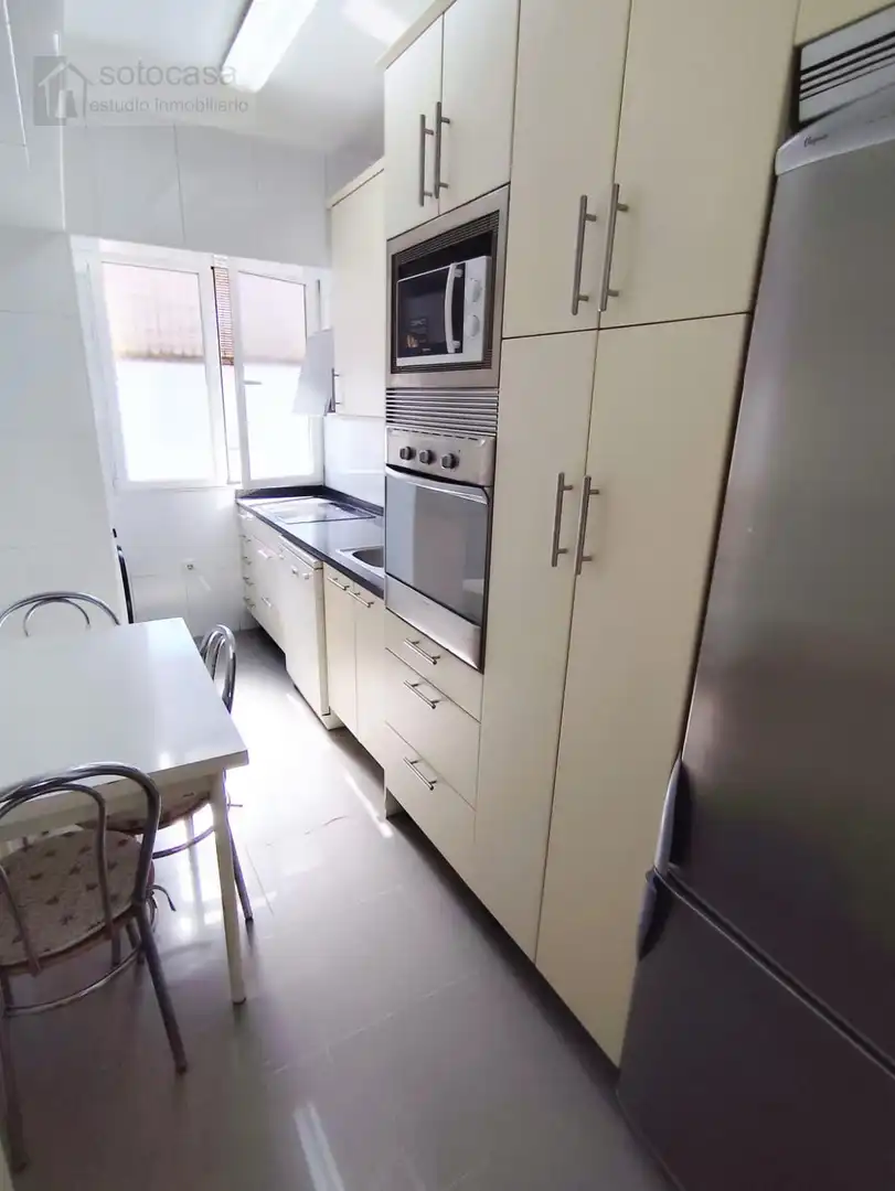 Cocina de Ático en venta en Valladolid con Calefacción, Trastero y Amueblado