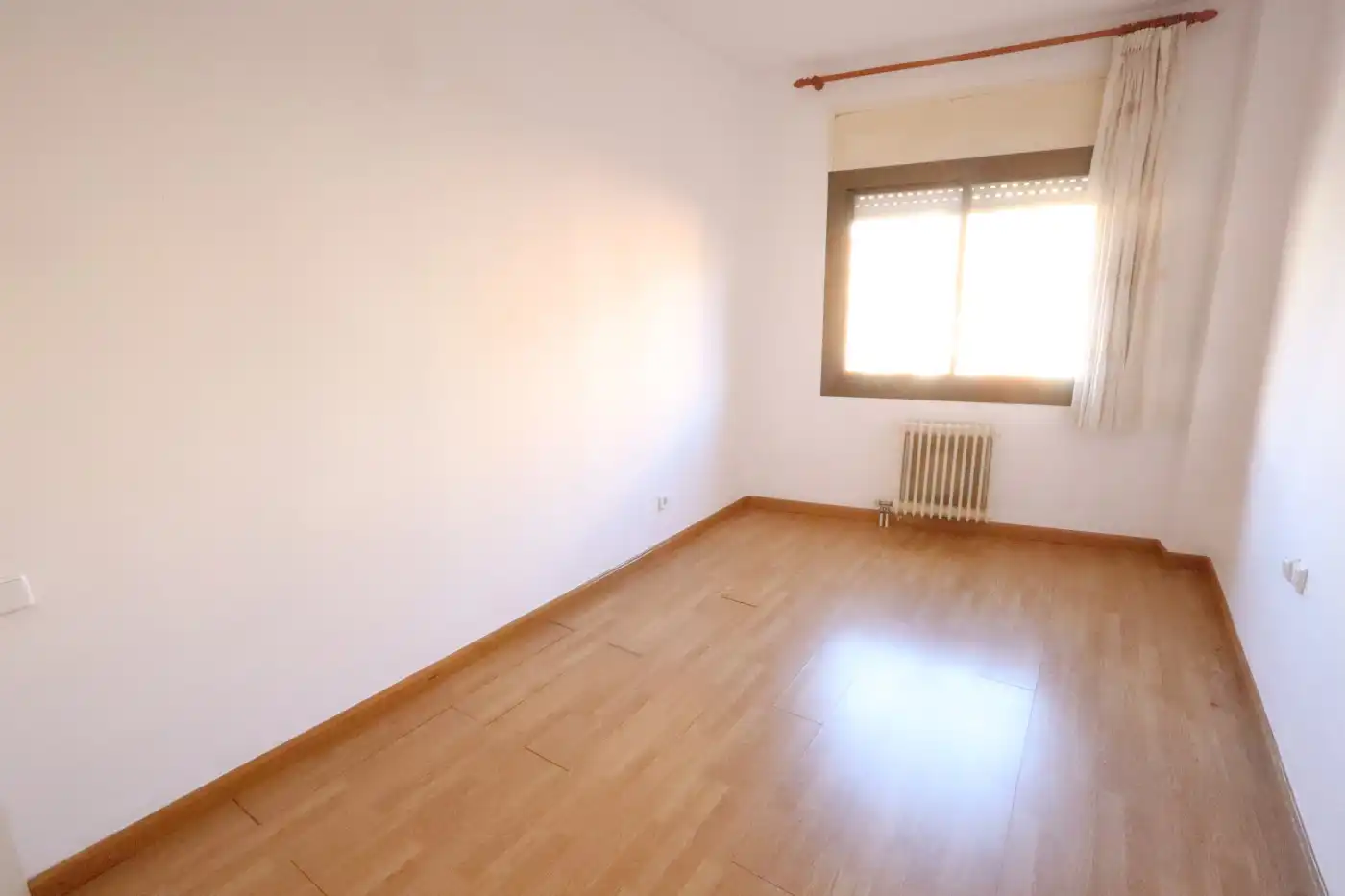 Habitación de Piso en venta en Barcelona con Calefacción, Balcón y Jacuzzi
