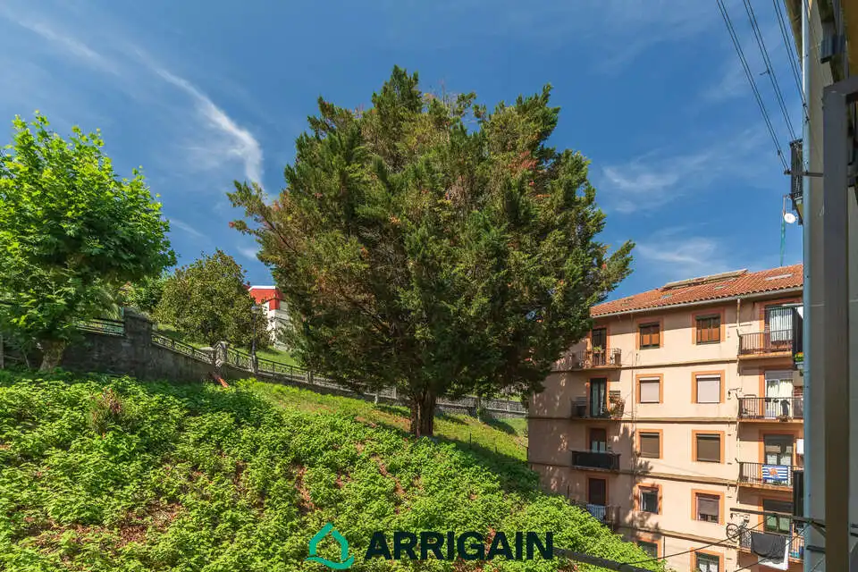 Vista exterior de Piso en venta en Pasaia con Calefacción y Balcón