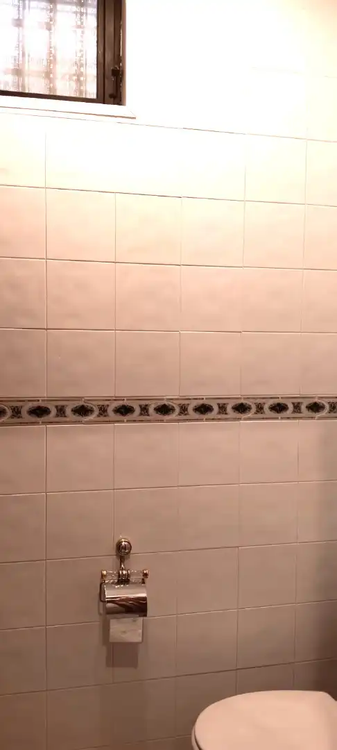 Baño de Local en venta en Madrid con Aire acondicionado y Calefacción