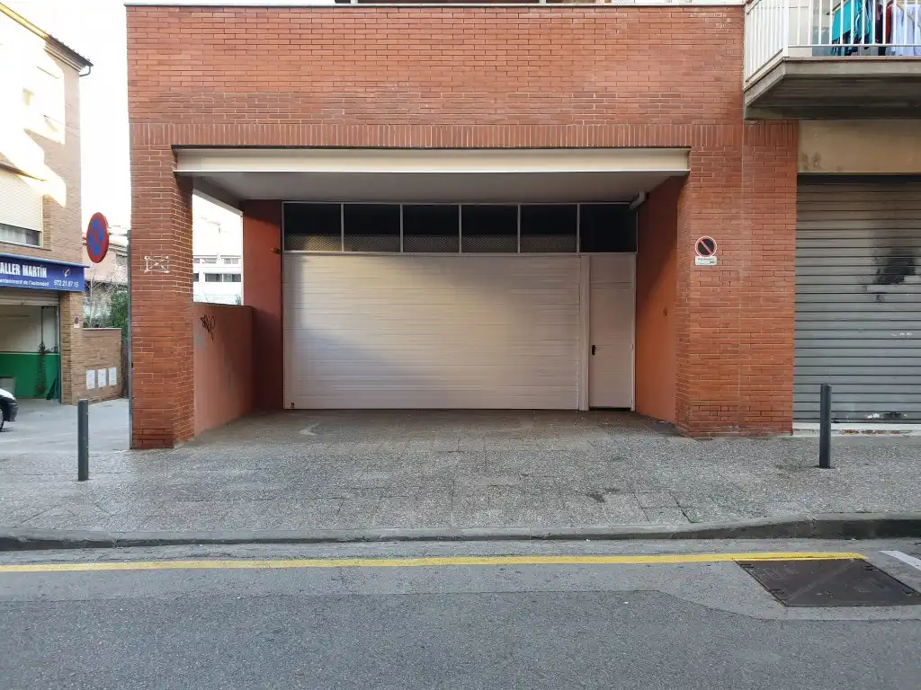 Garaje en venta en Carrer de Mossèn Baldiri Reixac, 19, Eixample Sud – Migdia