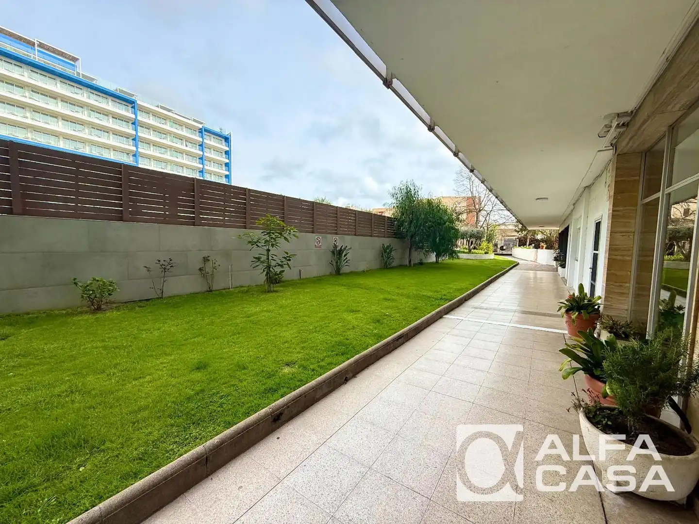Vista exterior de Piso en venta en Lloret de Mar con Calefacción, Terraza y Piscina