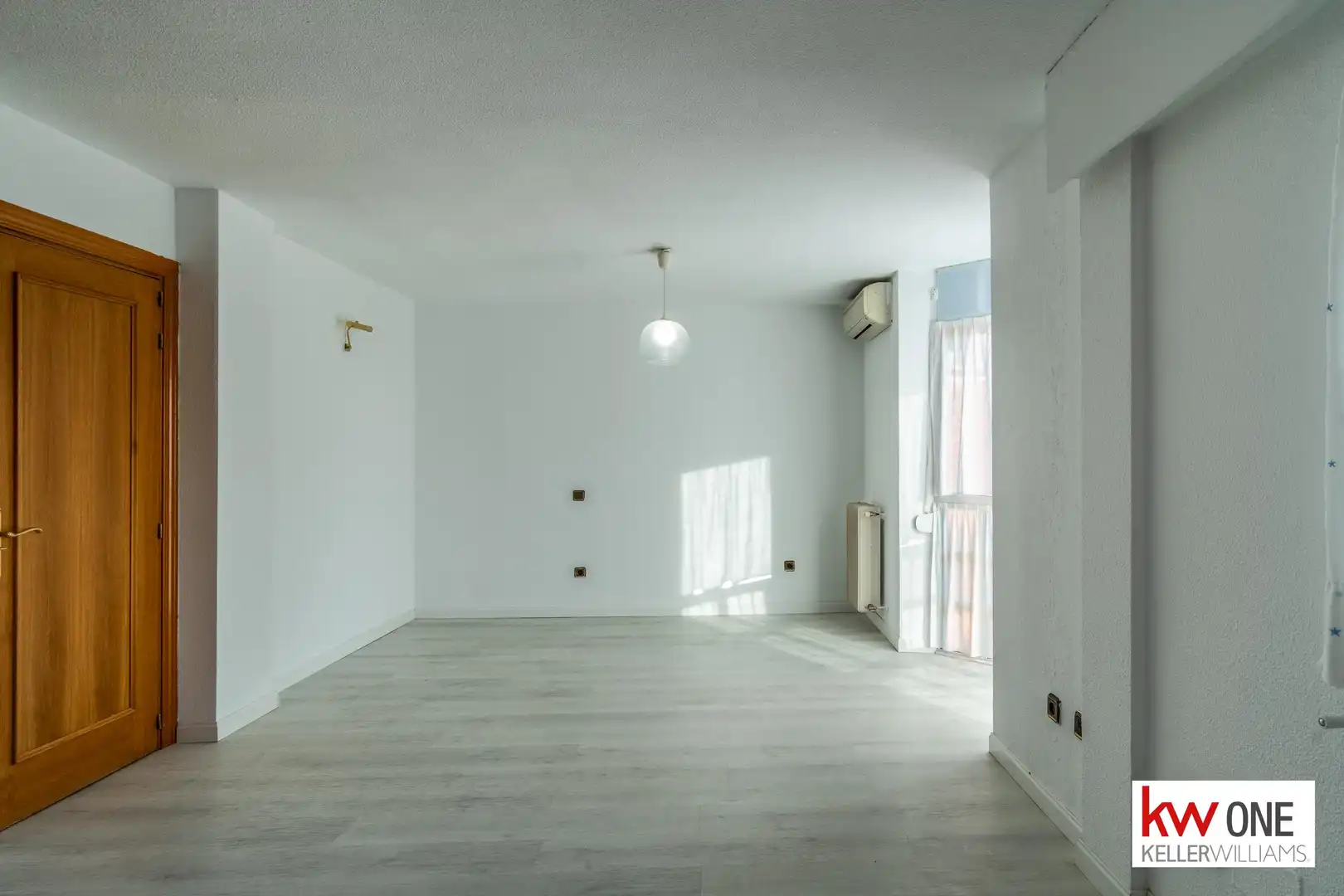 Casa adosada de alquiler en Pozuelo de Alarcón con Aire acondicionado, Calefacción y Jardín privado