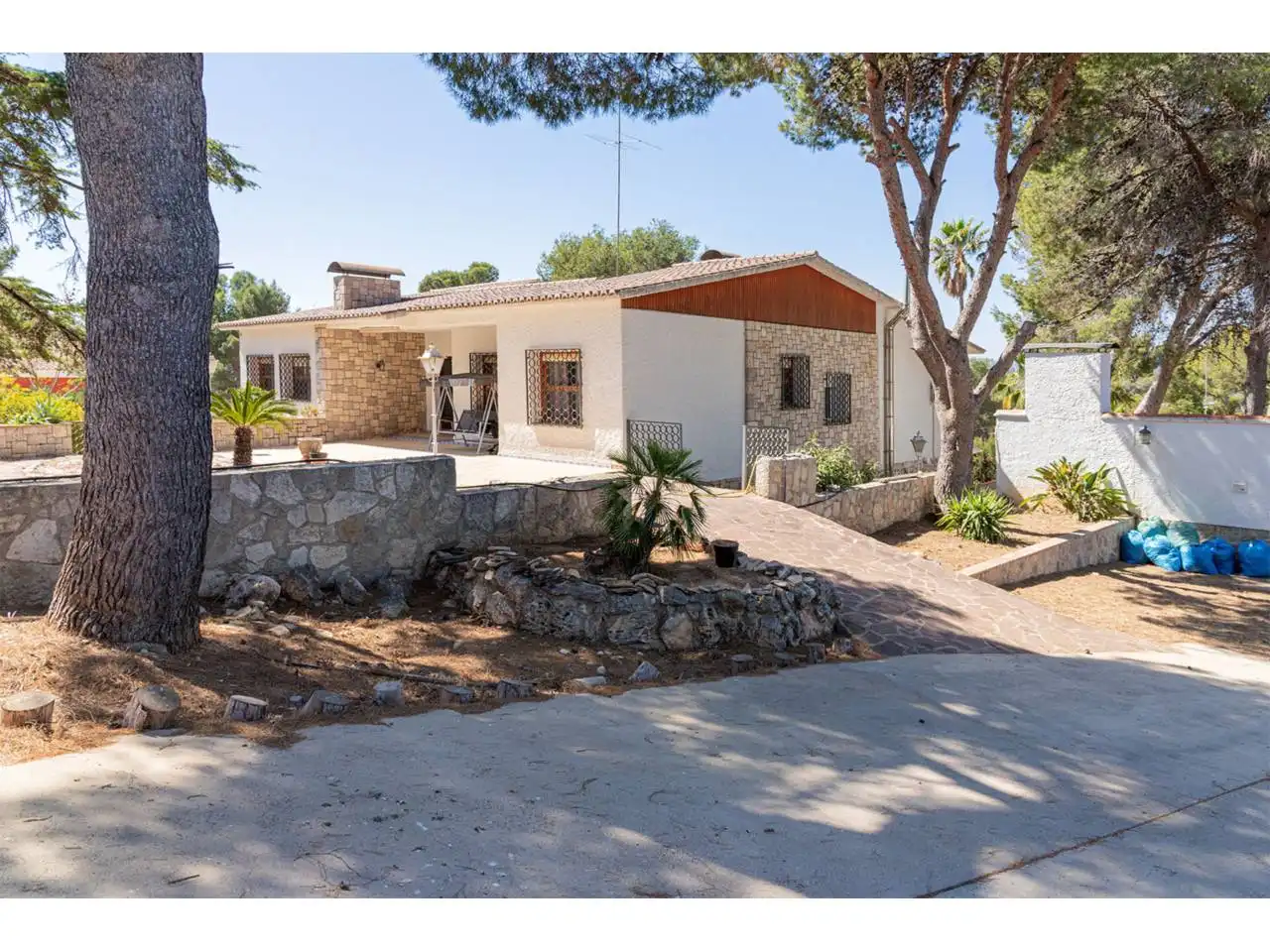 Vista exterior de Casa o chalet en venta en Godelleta con Aire acondicionado, Calefacción y Jardín privado