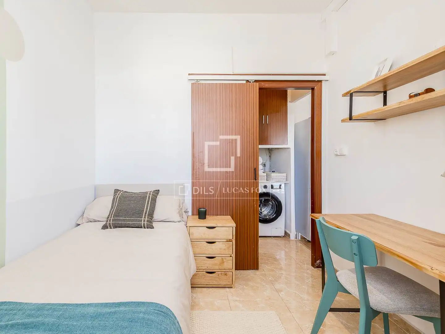 Habitación de Piso en venta en Barcelona con Aire acondicionado, Calefacción y Trastero