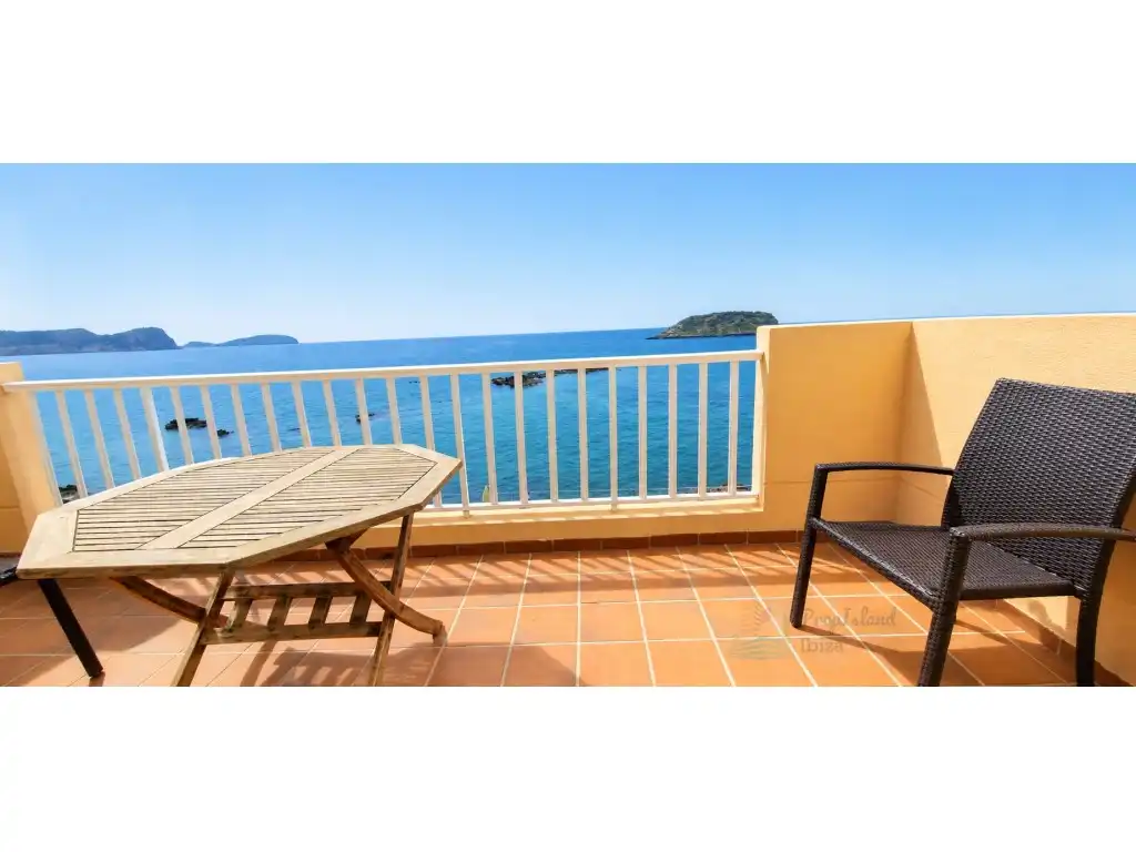 Attic for rent in Calle Del Pou Roig, Sant Carles