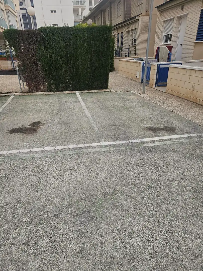 Parking de Casa o chalet en venta en Guardamar del Segura con Terraza, Balcón y Piscina comunitaria