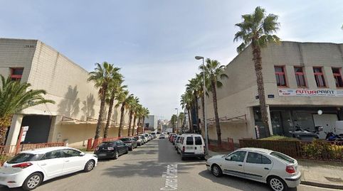 NAVE INDUSTRIAL EN VENTA CON RENTABILIDAD EN EL POLIGONO DE MONTIGALA DE BADALONA