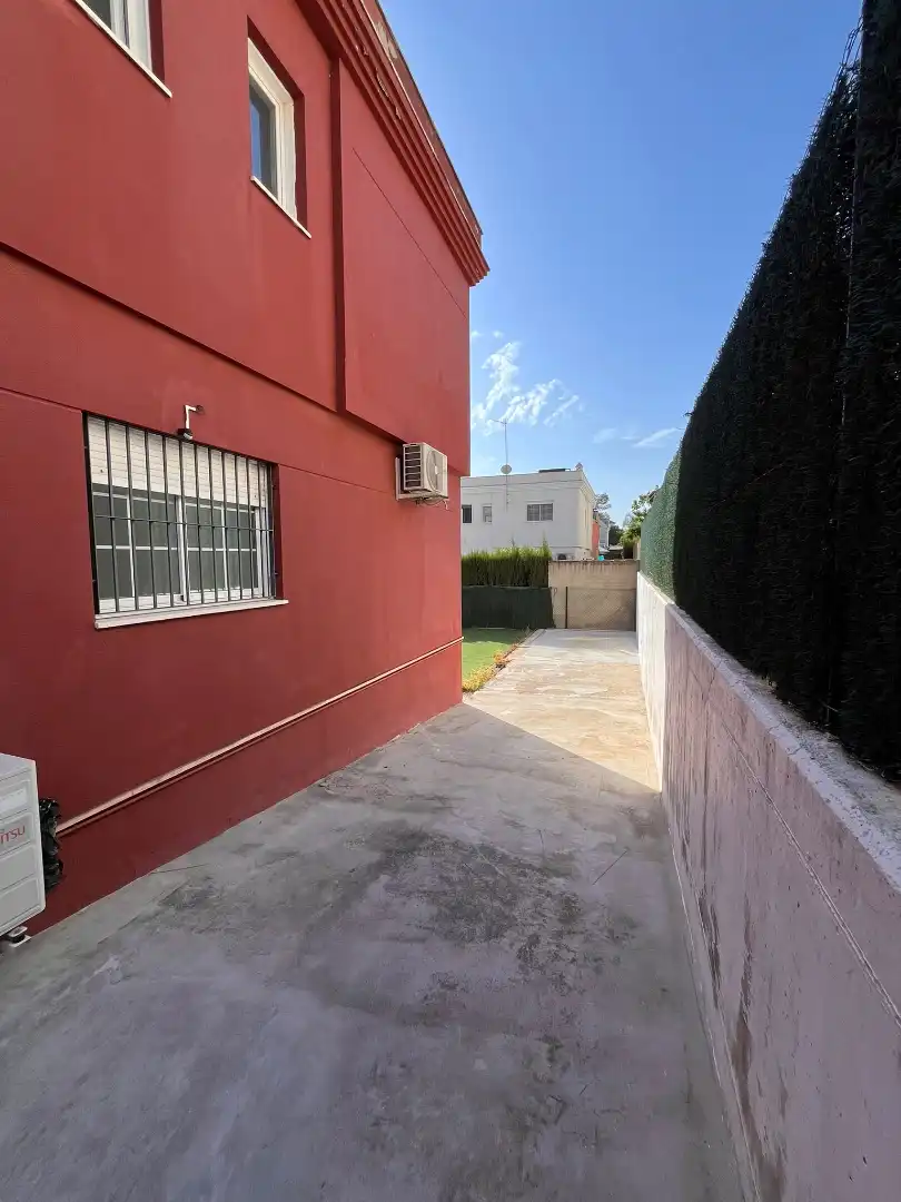 Casa aparellada amb piscina en venda a Colegio Europa, imagen 48