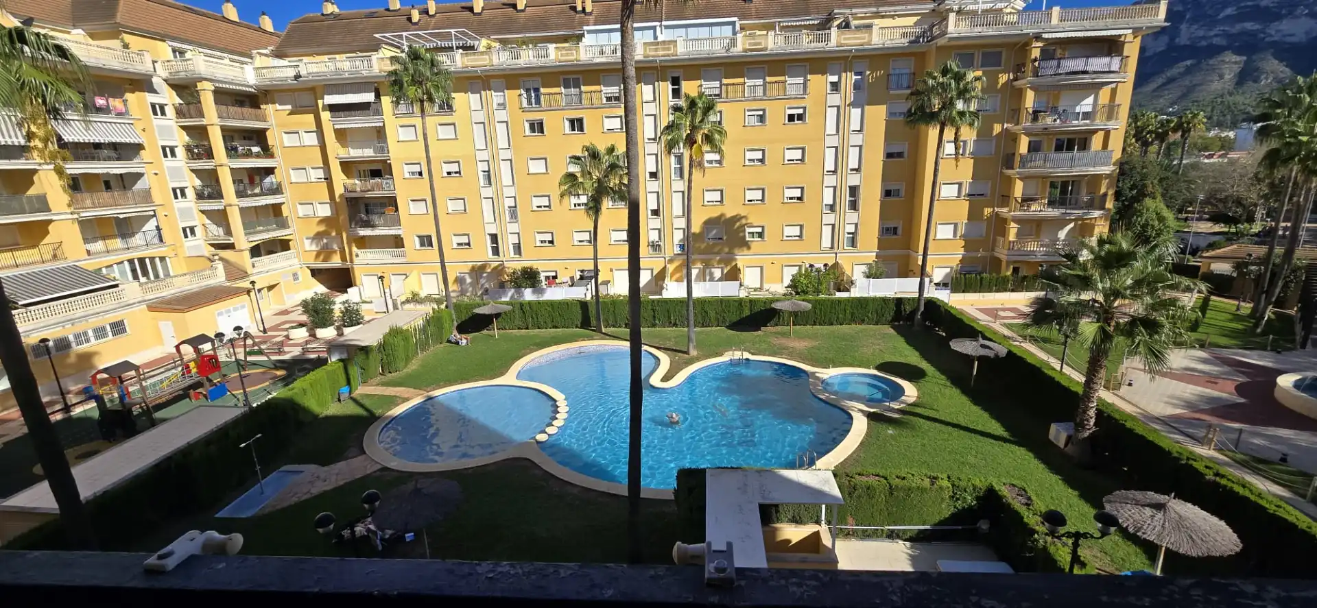 Swimming pool of Flat for rent in Dénia  with Air Conditioner, Heating and Terrace