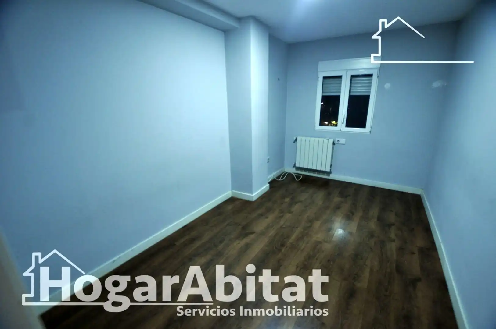 Bedroom of Flat for sale in Valencia  with Air Conditioner, Heating and Parquet flooring