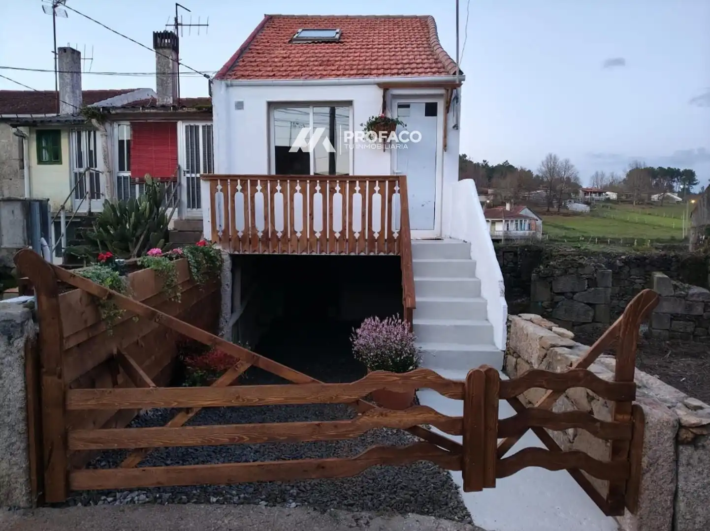 Vista exterior de Casa o chalet en venta en O Carballiño   con Calefacción