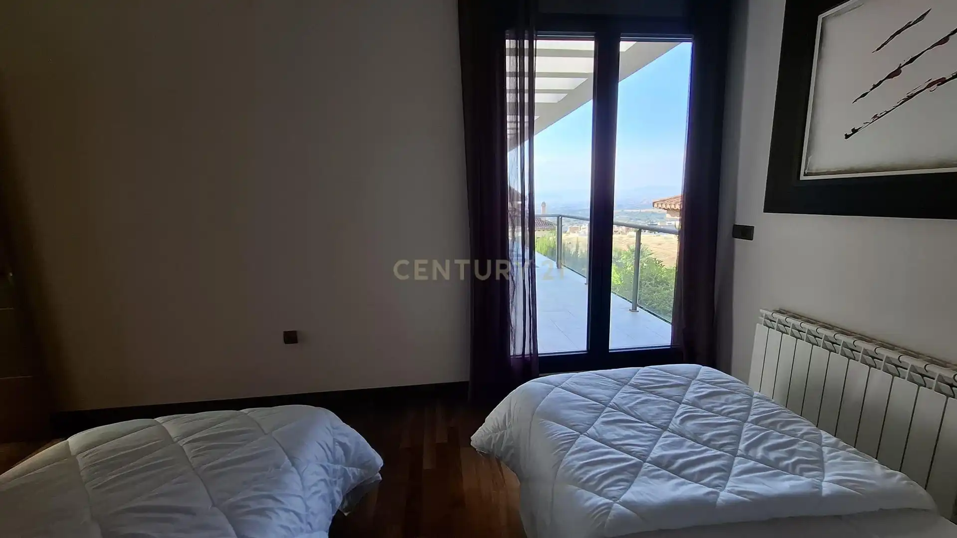Terrassa de Casa o xalet en venda en La Zubia amb Aire condicionat, Jardí privat i Traster
