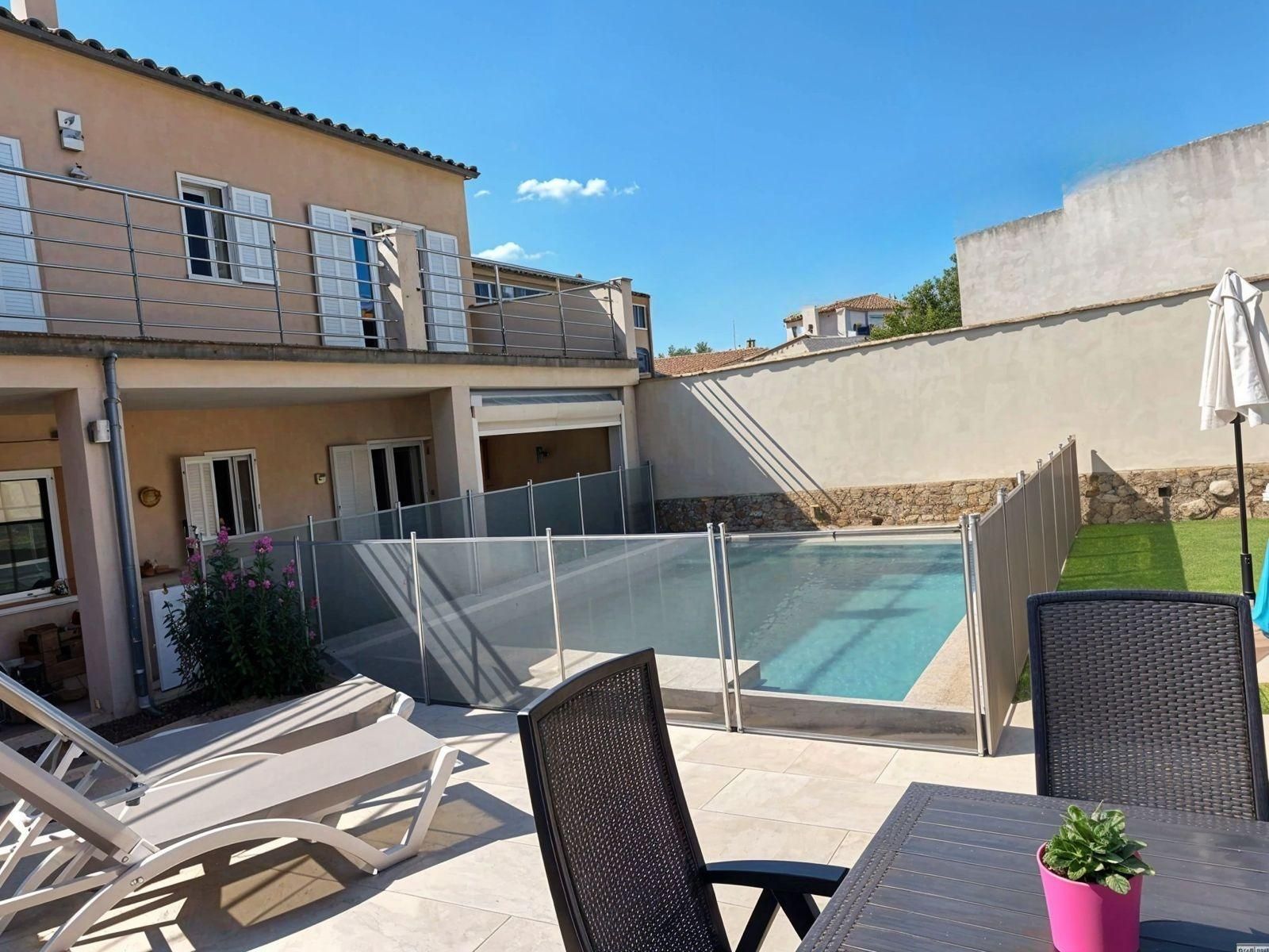Swimming pool of House or chalet to rent in Ariany  with Air Conditioner, Heating and Private garden