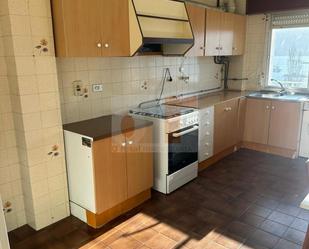 Kitchen of Flat to rent in Moaña  with Terrace