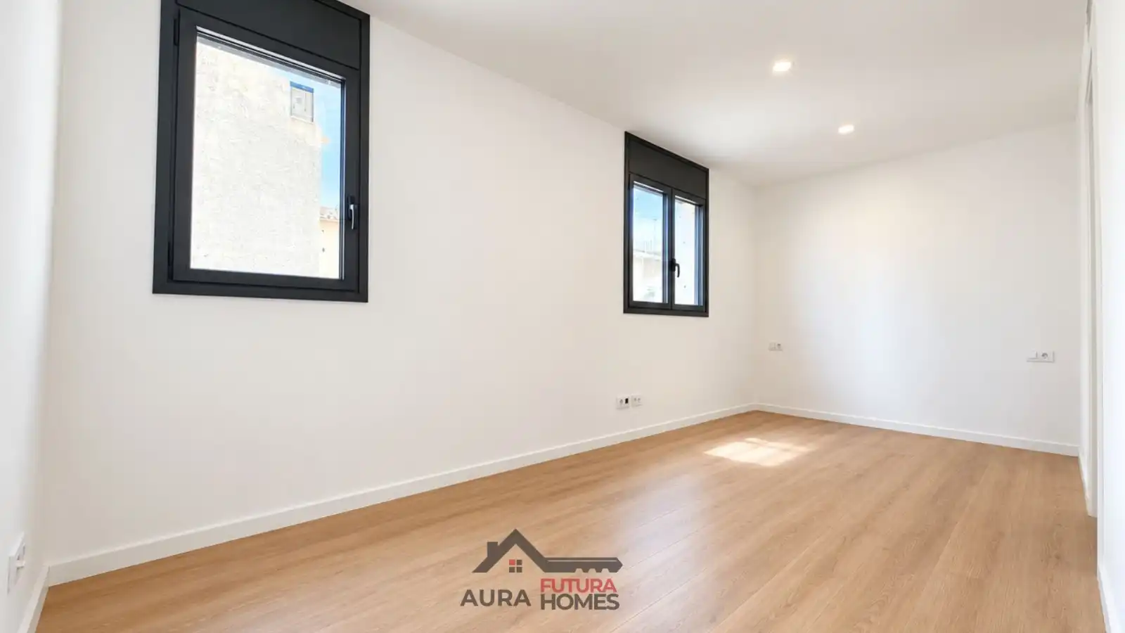 Bajo con ascensor en venta en Carrer de les Corts de Cadis, imagen 5