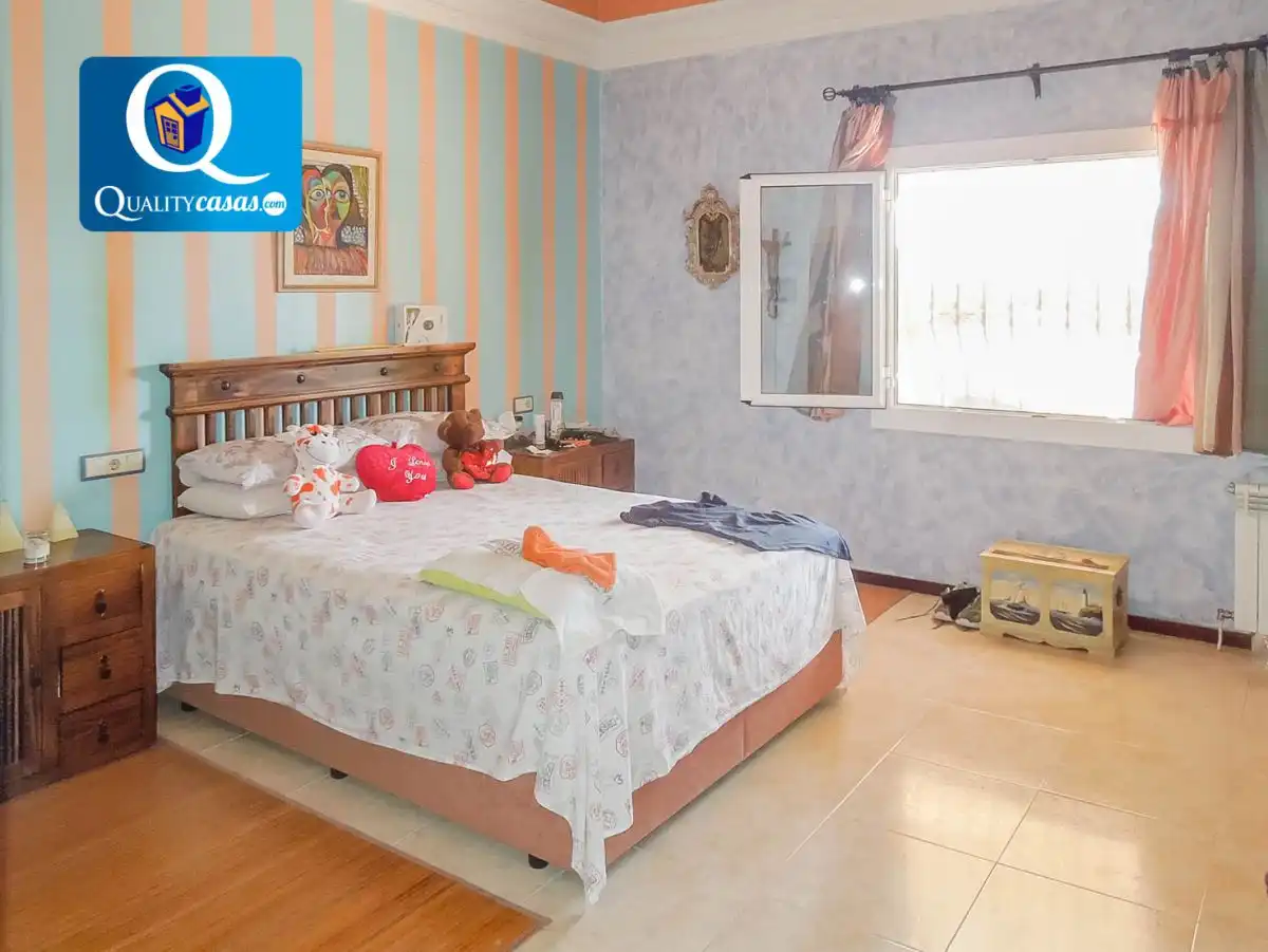 Dormitori de Casa o xalet en venda en Alicante / Alacant amb Aire condicionat, Calefacció i Terrassa