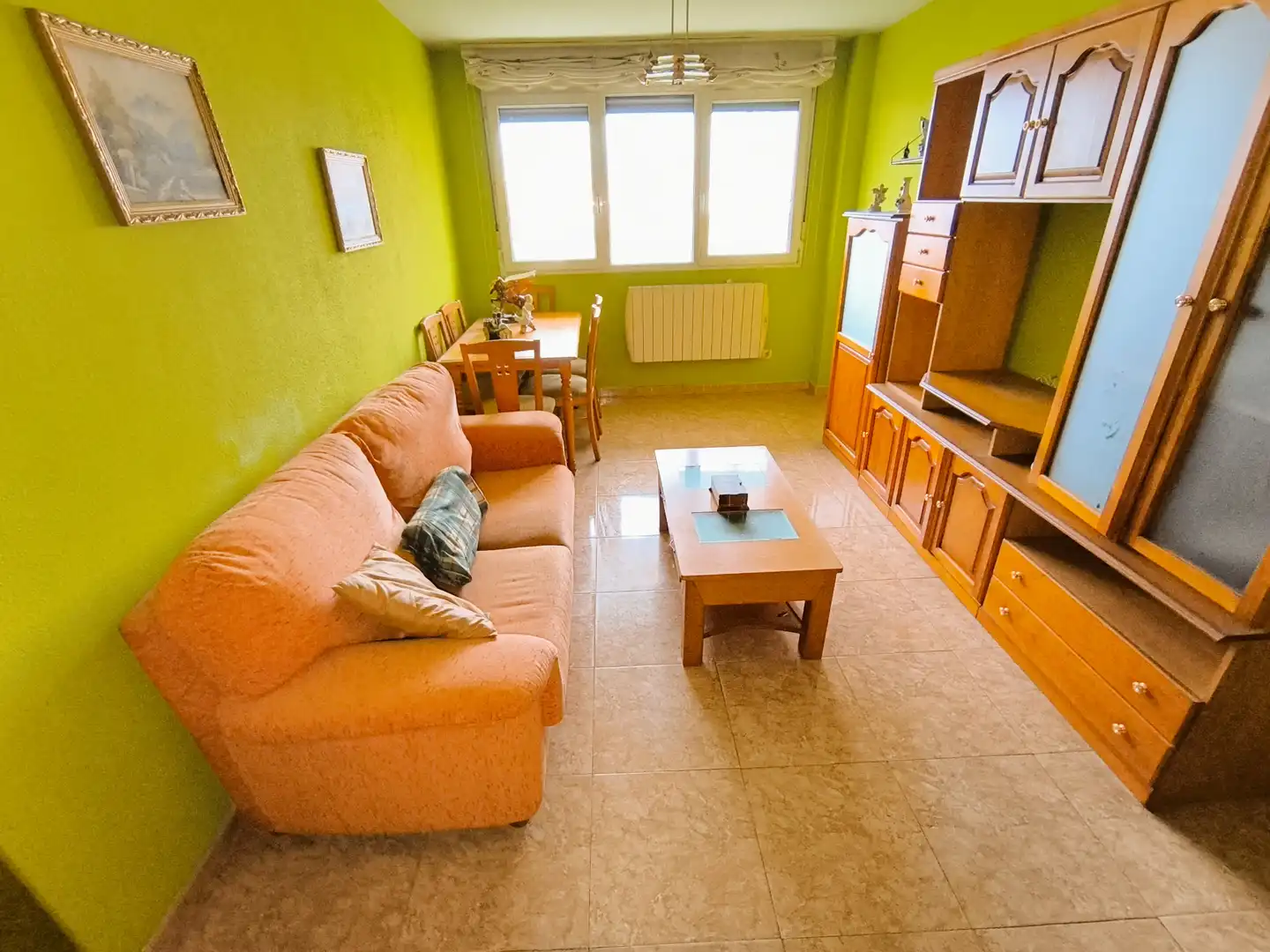 Living room of Ground floor for rent in Palencia  with Heating, Parquet flooring and Storage room
