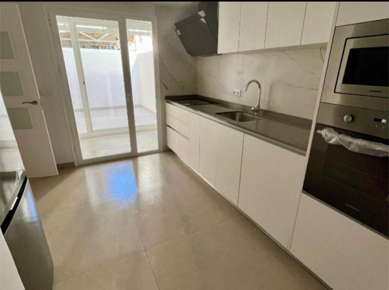 Cuina de Apartament en venda en Cáceres Capital amb Aire condicionat, Calefacció i Terrassa