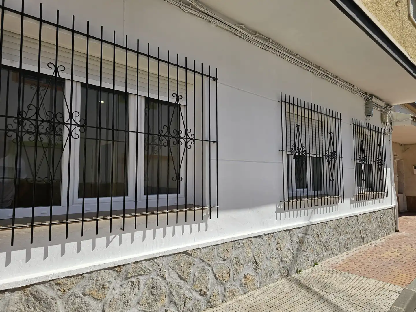 Vista exterior de Casa o xalet en venda en San Pedro del Pinatar amb Moblat