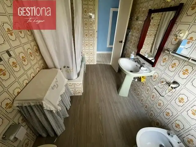 Bany de Casa o xalet en venda en Noja