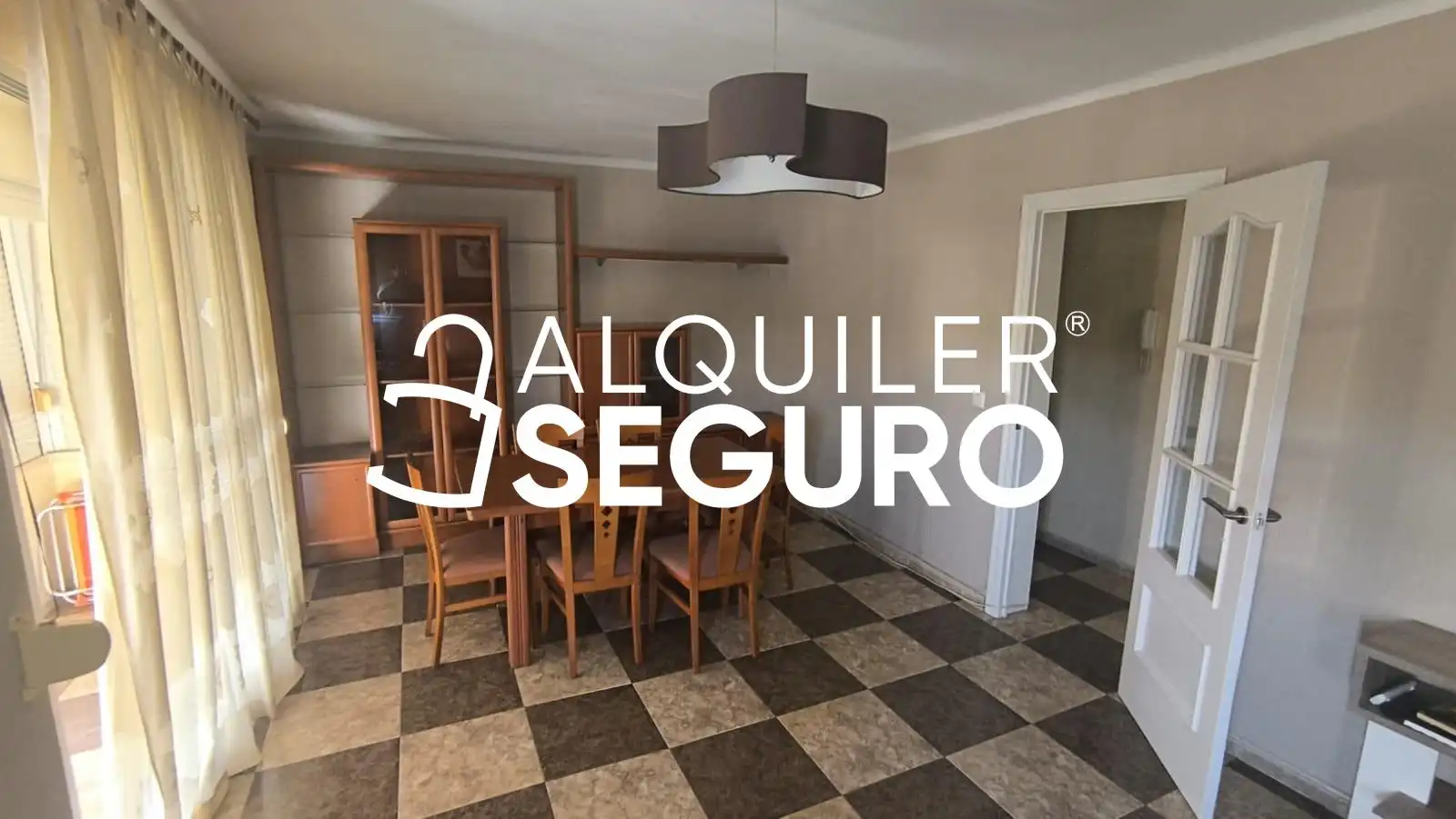 Wohnung zur Miete in Sevilla mit Klimaanlage und Möbliert