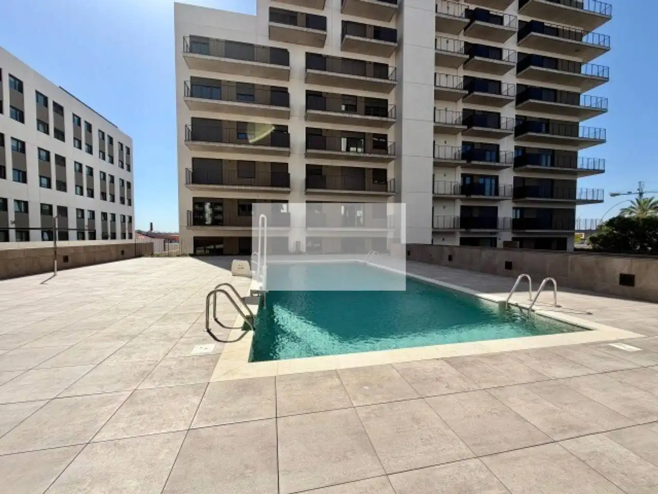 Piscina de Pis de lloguer en Terrassa amb Aire condicionat, Calefacció i Parquet