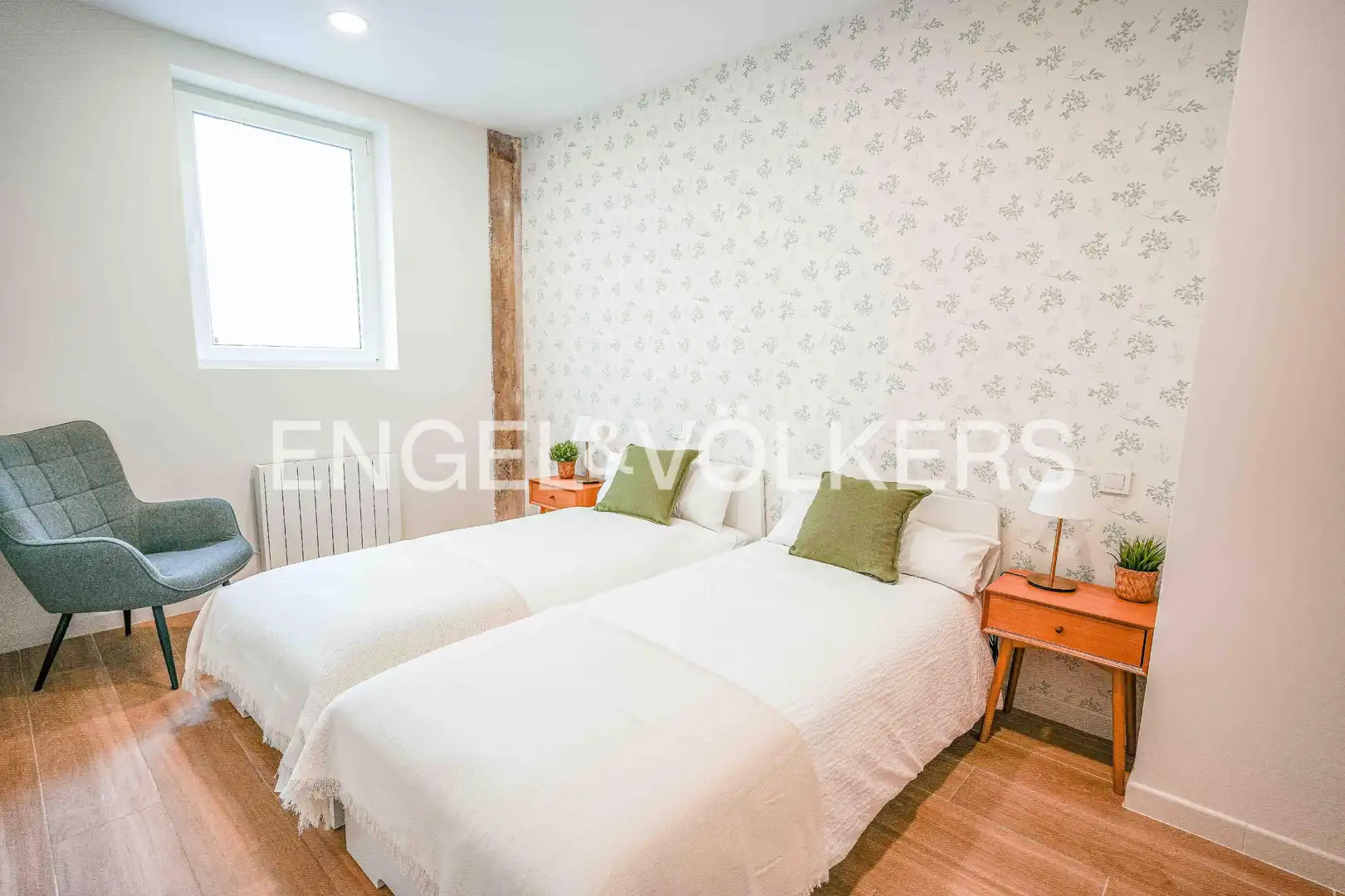 Bedroom of Apartments for sale in Santander  with Heating