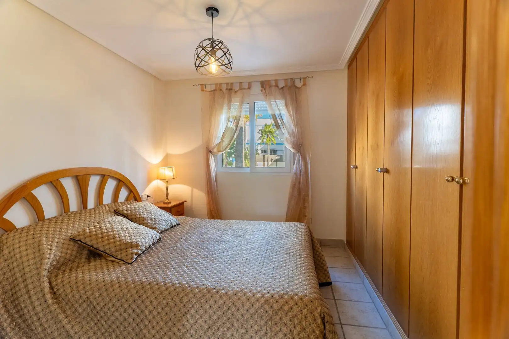Habitación de Casa adosada en venta en Jávea / Xàbia con Aire acondicionado, Calefacción y Jardín privado