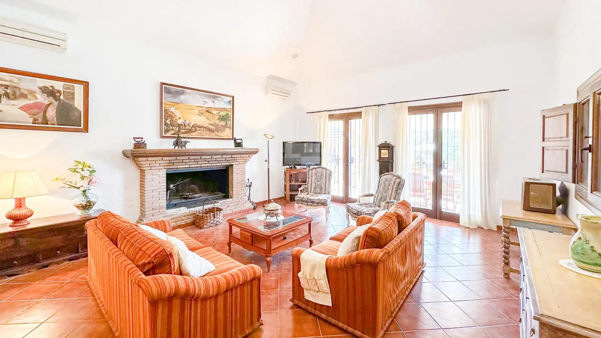 Living room of Houses for sale in Almogía  with Air Conditioner, Private garden and Terrace