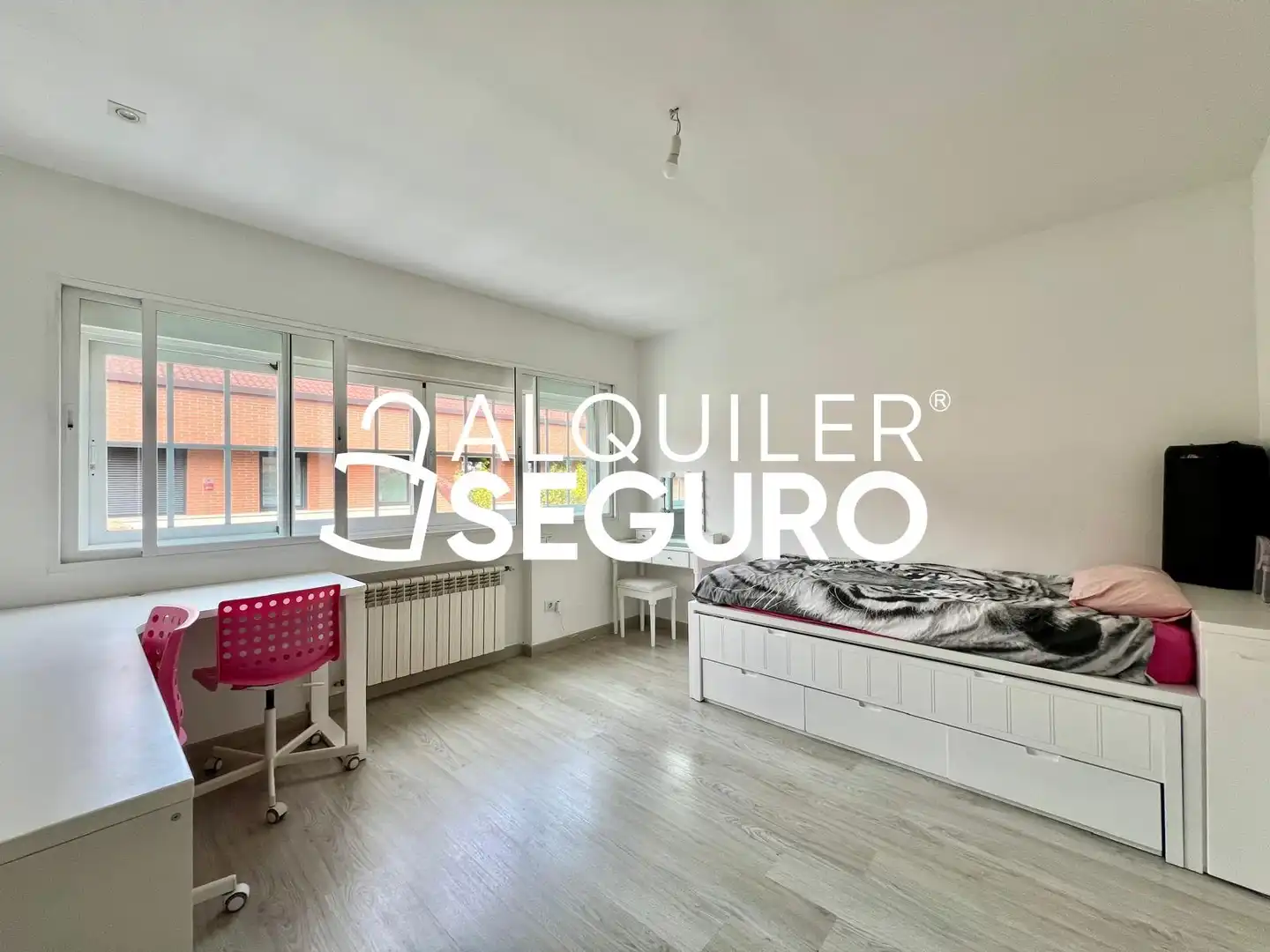 Dormitori de Casa o xalet de lloguer en Madrid amb Aire condicionat, Calefacció i Terrassa
