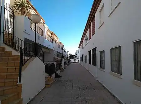 Casa aparellada en venda a C/ Mar Menor