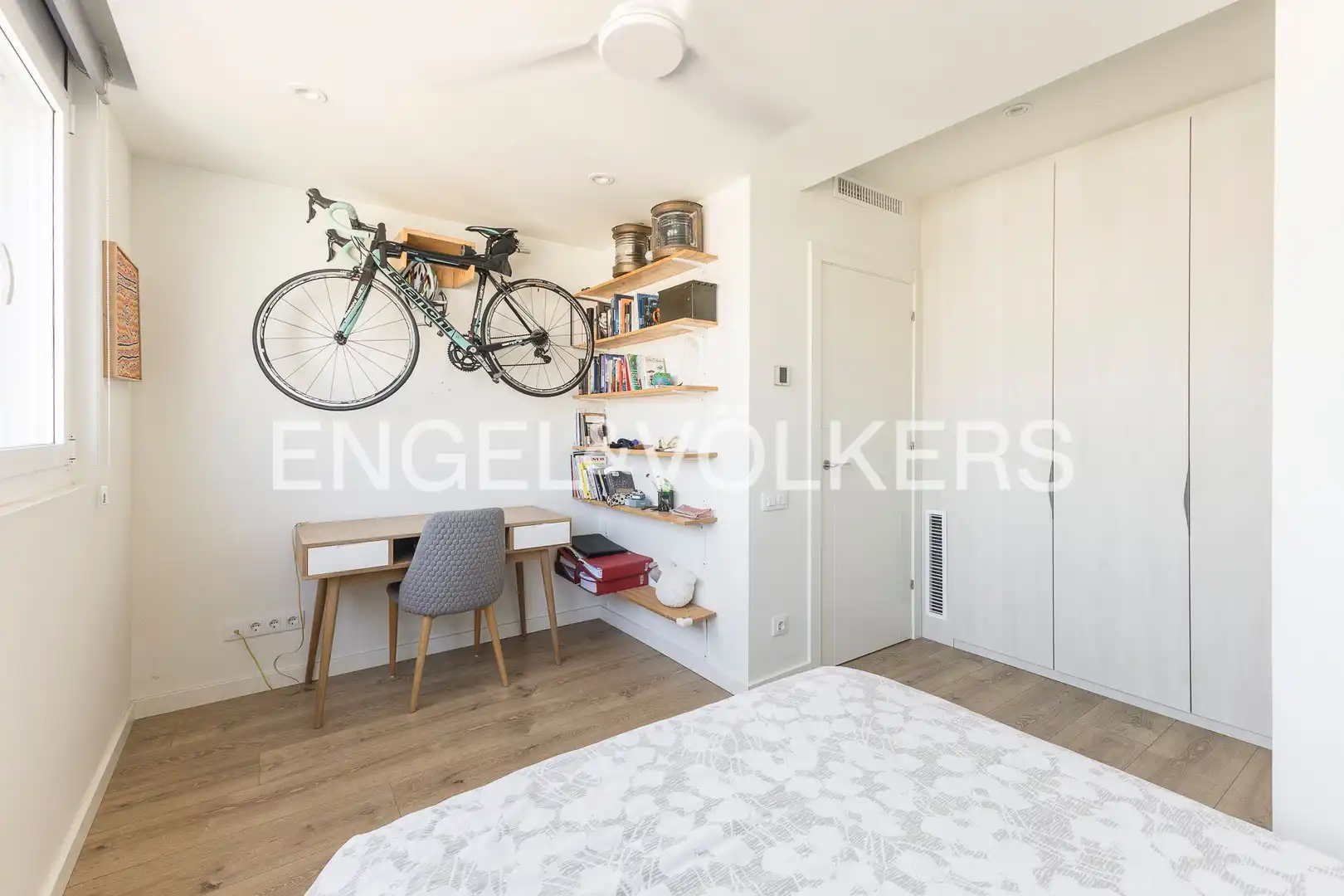 Bedroom of Attic for sale in Barcelona  with Heating