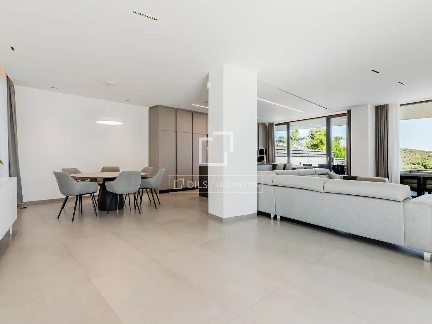 Sala de estar de Casa o chalet en venta en Náquera con Aire acondicionado, Calefacción y Jardín privado